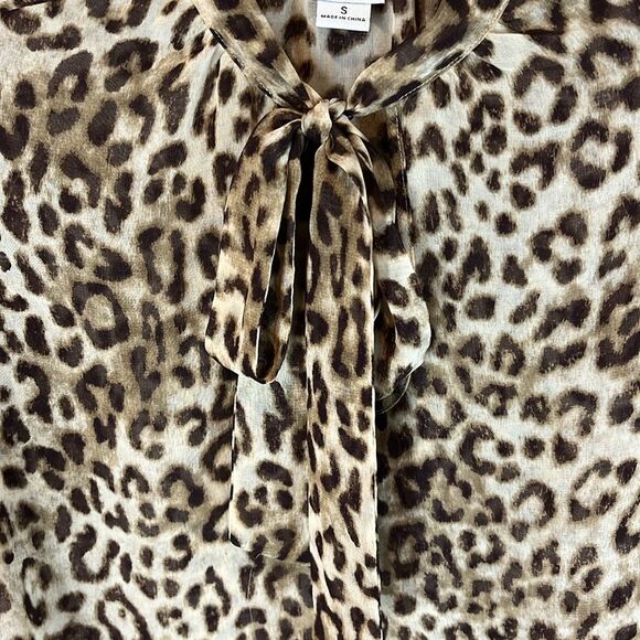 Anne Klein leopard print Long Sleeve Tie Bow Neckline Size Small - Picture 3 of 9